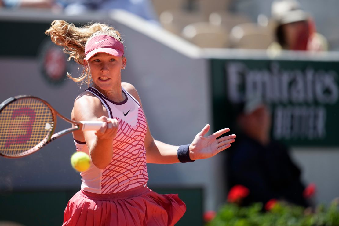 Coco Gauff emerged victorious in the clash between teenage phenoms at the French Open, defeating Mirra Andreeva and advancing to the fourth round. This was reported by CNN.