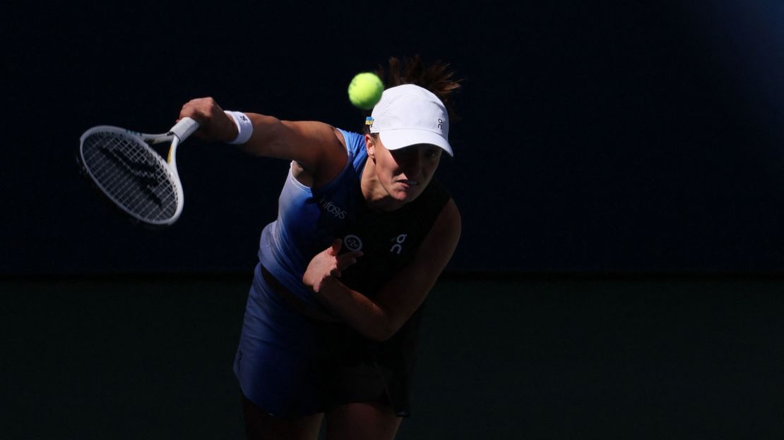 Iga Świątek easily defeats her ‘best friend’ Kaja Juvan in under 50 minutes to advance to the fourth round of the US Open.