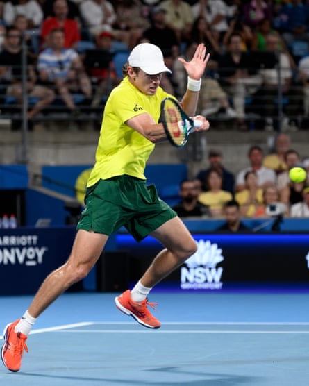 Australian Open hopeful, Alex de Minaur, warns of potential danger as he maintains a winning streak.