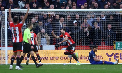 Ben Brereton Diaz scores for Sheffield United