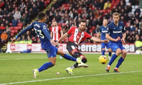 Live coverage of the Premier League match between Sheffield United and West Ham.