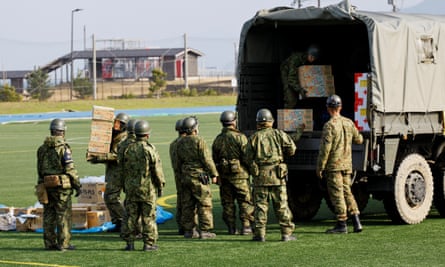 The death toll from the earthquake in Japan has now risen to 100, with more survivors being rescued from the debris.