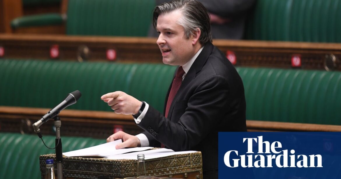 The Labour party has pledged to revise the severance pay for government ministers after the Conservative party received £1 million in payouts last year.