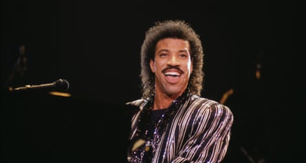 Can you easily make a selection? Ranking Lionel Richie’s top songs!