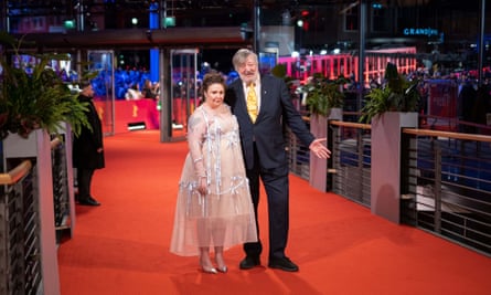 Lena Dunham and Stephen Fry on the Berlin red carpet.