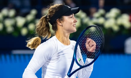Qualifier Anna Kalinskaya defeated Iga Swiatek in the semi-finals of the Dubai tournament.