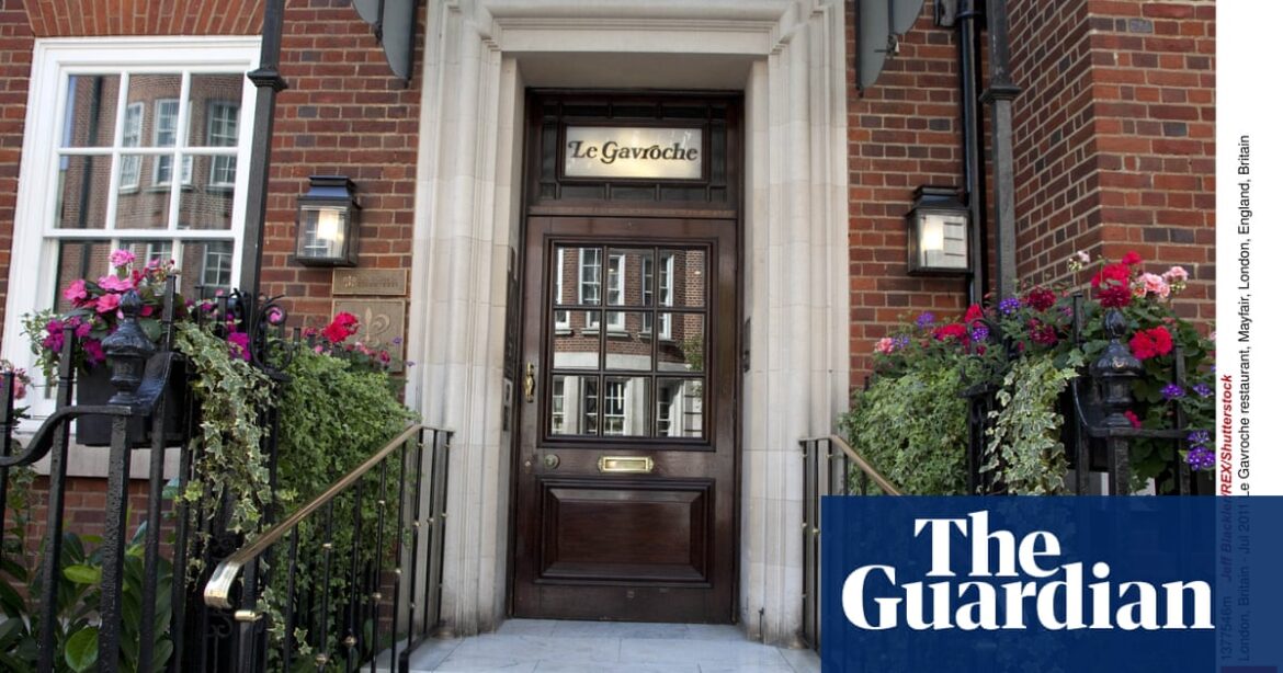 Rare wines from the Michelin-starred restaurant Le Gavroche will be auctioned off.