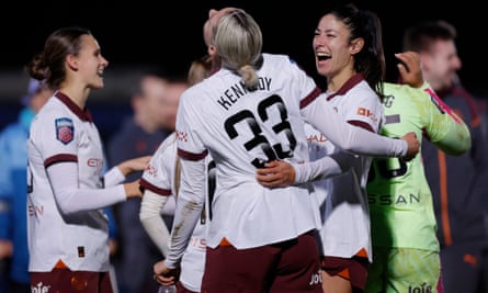 title


Manchester City defeated Chelsea to tie with them for first place and create a competitive battle for the WSL championship.