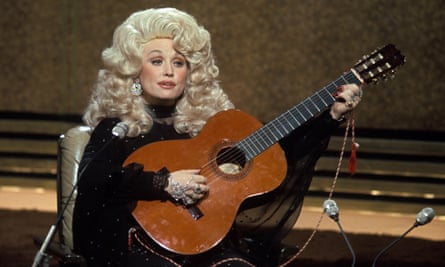 Dolly Parton, 1977.