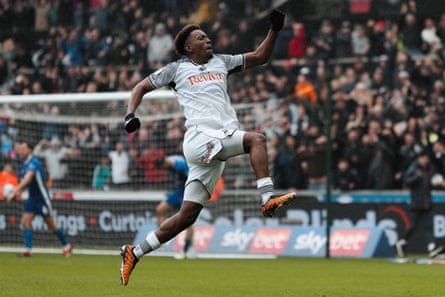 Liam Cullen and Lowe led Swansea to a win over Cardiff in the derby match.