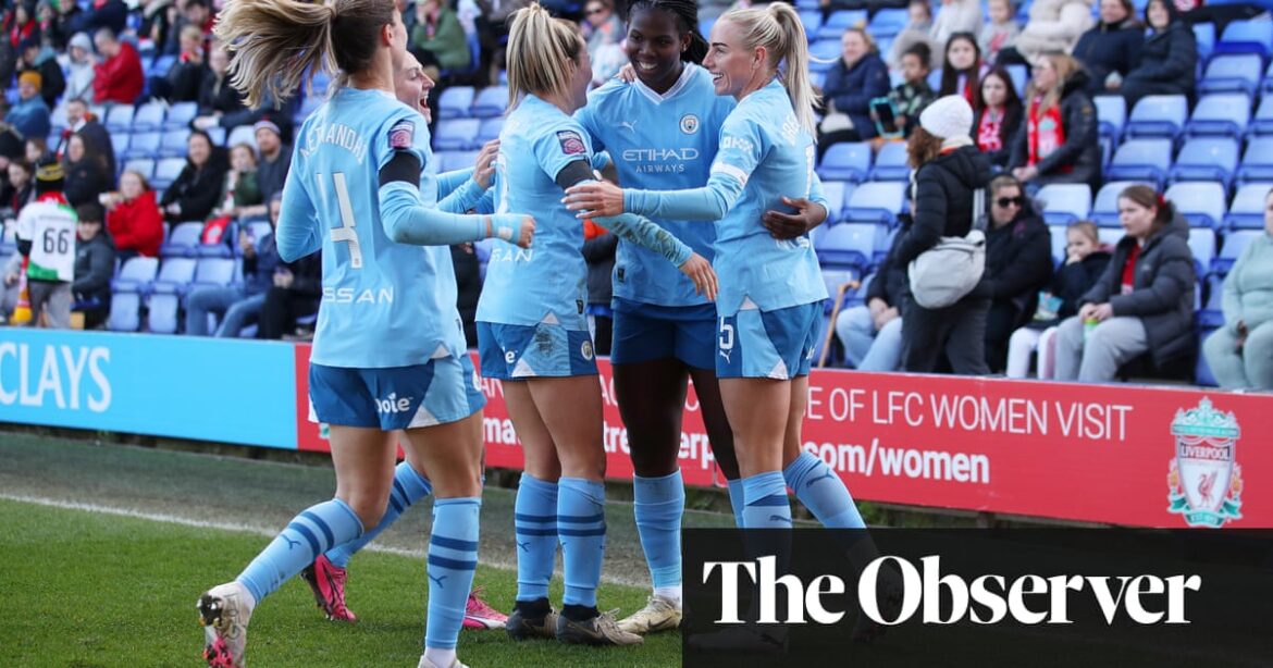 Manchester City go top of WSL as Shaw sparks resounding win over Liverpool