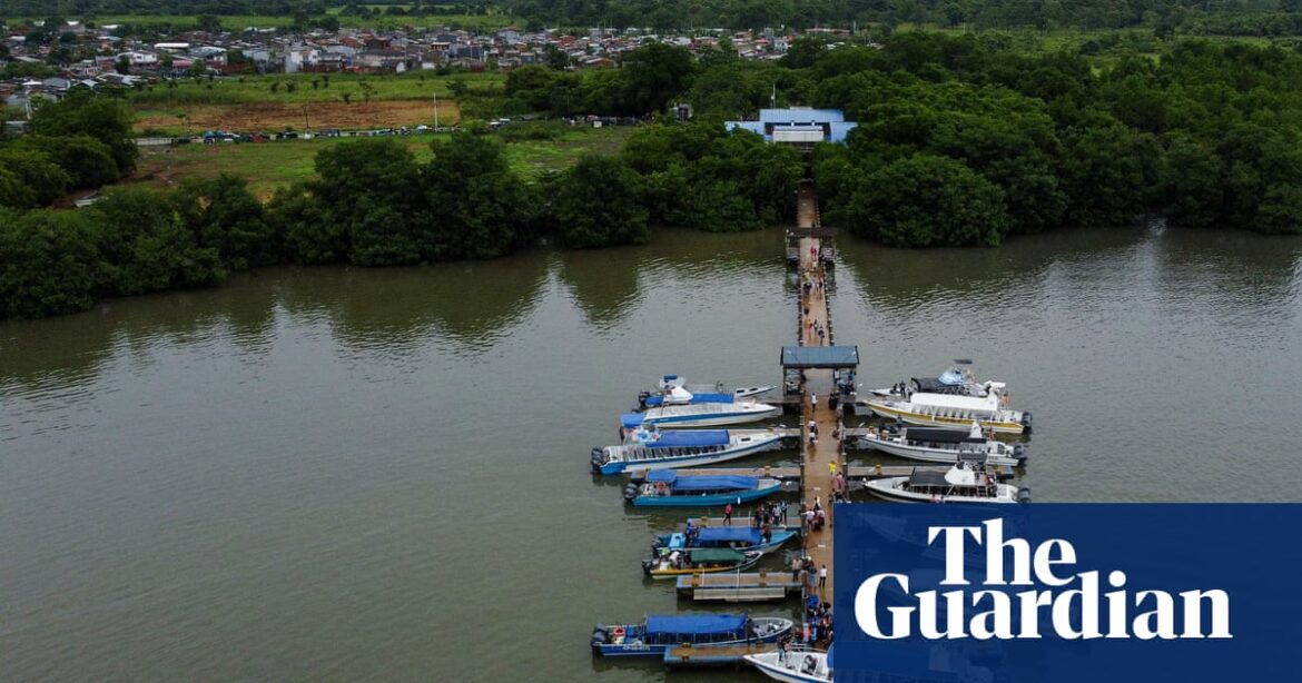 More than 3,000 people are unable to continue their journey through the dangerous Darién Gap due to the arrest of a boat captain.