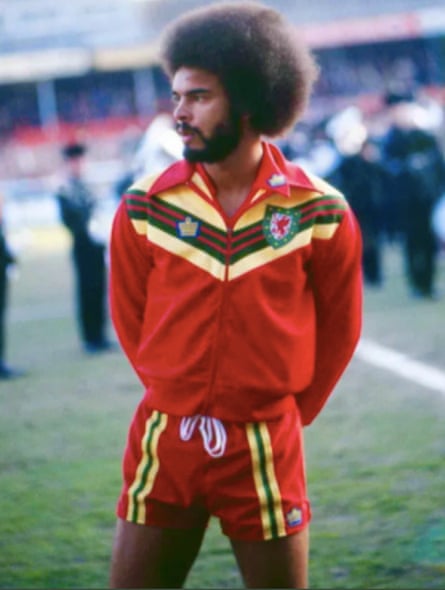 George Berry in Wales’ Admiral ‘76 kit. Berry made his debut for his country against West Germany in May 1979, when the kit was still well and truly going strong