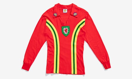 Recalling Wales’ Admiral ’76 jersey: A vibrant combination of yellow, red, and green.