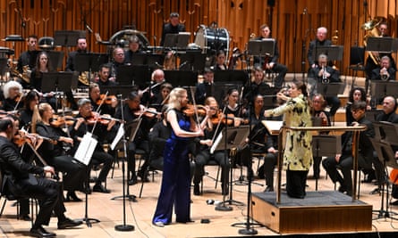 Dalia Stasevska conducts the BBC Symphony Orchestra (with violinist Elina Vähälä at the Barbican in February 2024.