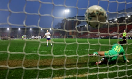 The Spurs advance to the semi-finals of the Women’s FA Cup after defeating Manchester City in a shootout.