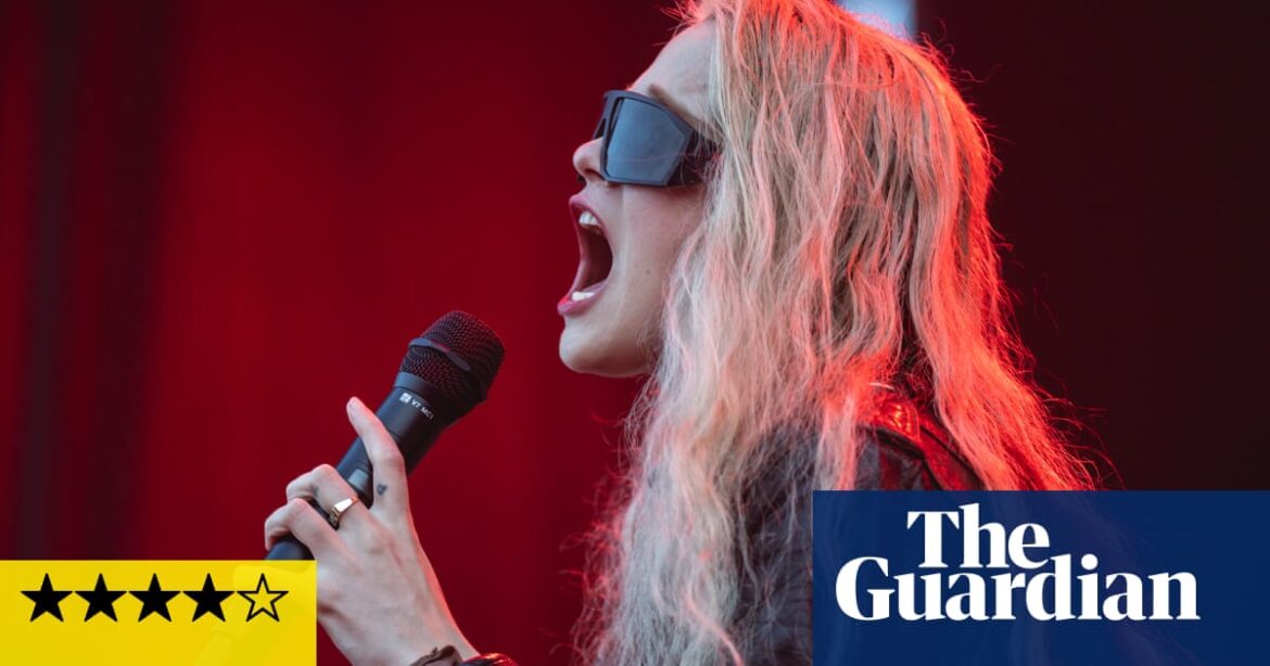 Sky Ferreira review – roughed-up stadium glam from pop’s prodigal daughter