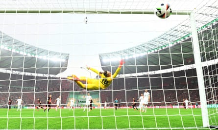 Granit Xhaka’s shot defeats the goalkeeper for the goal to earn Bayer Leverkusen the cup final win.