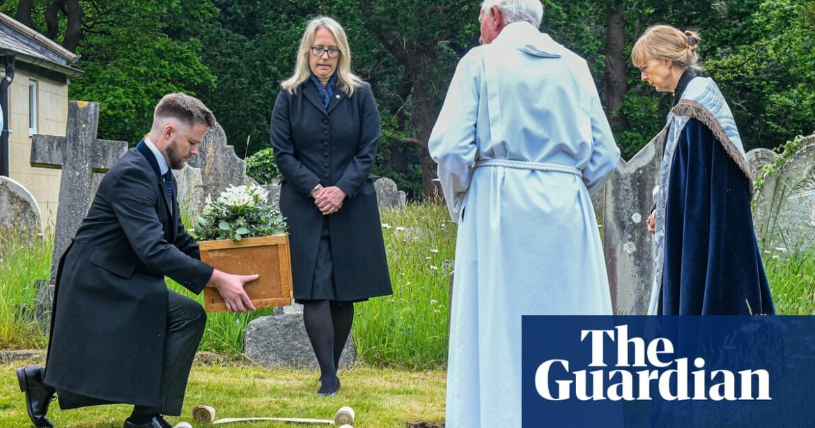 Funeral held for remains of medieval man found on Hampshire beach