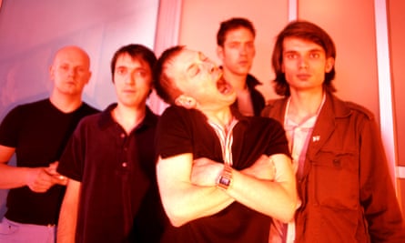 Radiohead photographed in New York 1997: (l to r) Phil Selway, Colin Greenwood, Thom Yorke, Ed O’Brien and Jonny Greenwood