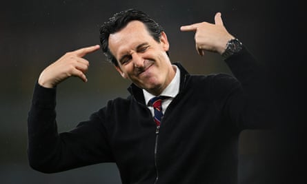 Unai Emery celebrates an Aston Villa victory.