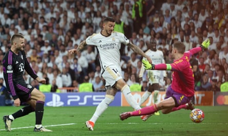 Joselu pounces to score the equaliser after profiting from Manuel Neuer’s mistake