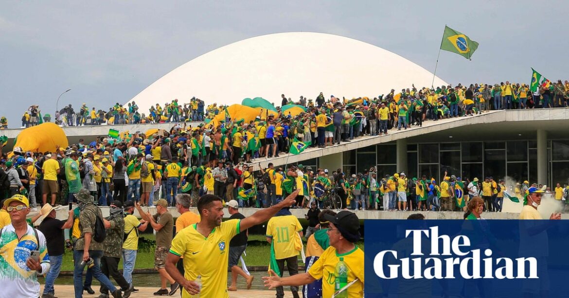 Brazil seeks pro-Bolsonaro rioters who fled to Argentina