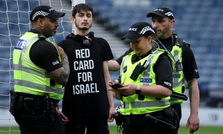 Scotland Women rout Israel in qualifier delayed by protester chained to goal