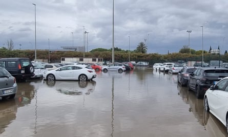 Weather tracker: State of emergency in Florida as heavy rain causes flooding