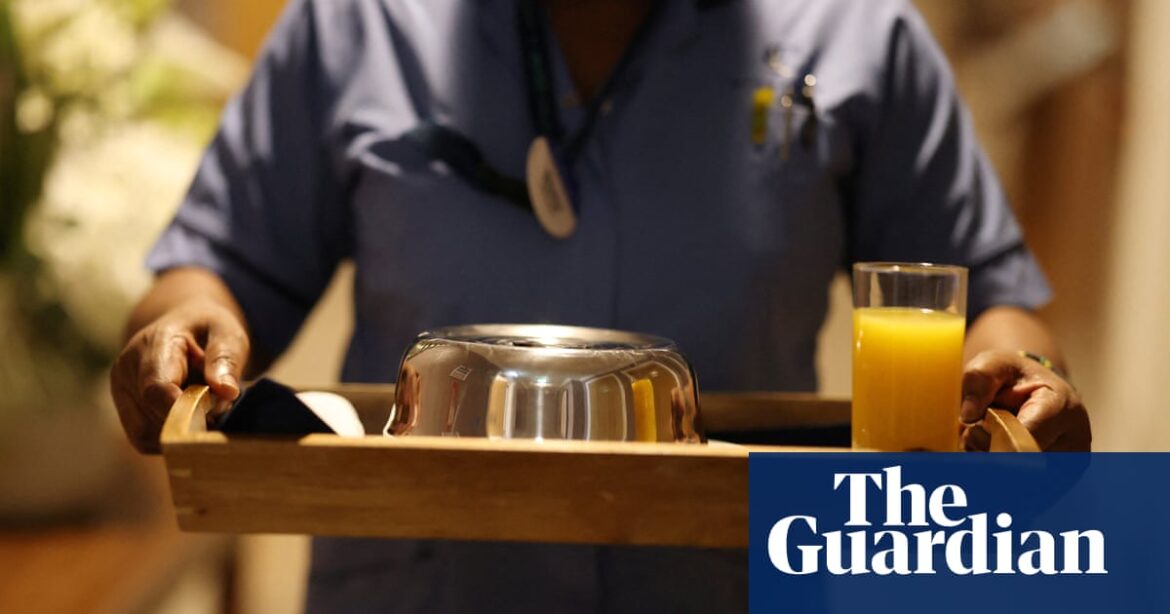 Health groups call for social care minimum wage to avert staffing crisis in England