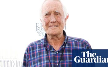 ‘It’s been a fun ride’: former Bond George Lazenby announces retirement at 84