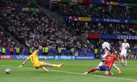 Mikel Oyarzabal’s late winner for Spain crushes England’s Euro 2024 dream