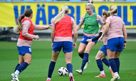 Sarina Wiegman tells Lionesses to go for win in vital Sweden qualifier