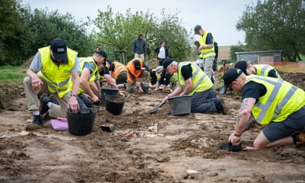 Battle of Waterloo dig uncovers horror of severed limbs and shot horses