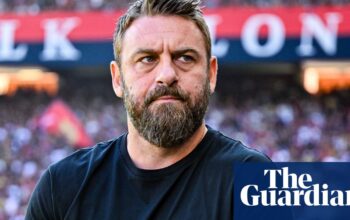 Daniele De Rossi sacked by Roma after winless start to Serie A season