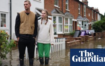 Flood warning as heavy rain expected in southern England and Wales