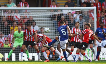 Sam Morsy scores during the Premier League match between Southampton and Ipswich