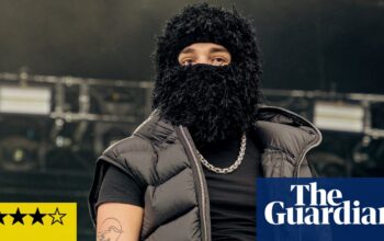 Yeat review – US rapper brings exploding, sweat-drenched pandemonium