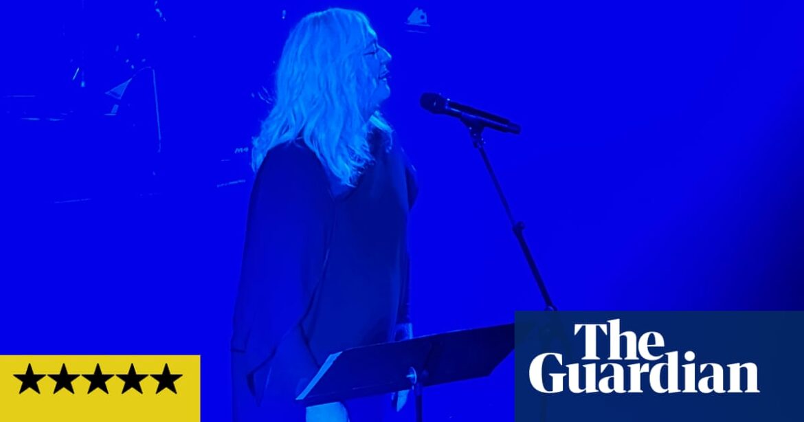 Anohni review – uniquely gifted interpreter pays homage to mentor Lou Reed