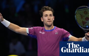 Casper Ruud routs Carlos Alcaraz in straight sets at ATP Finals