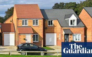 Planning rules have failed to link new homes to public transport, report finds