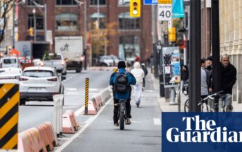 Removing Toronto bike lanes will make traffic worse, official document shows