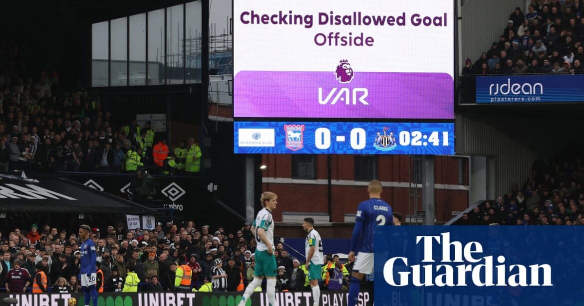 In-stadium VAR announcements to be trialled in Carabao Cup semi-finals