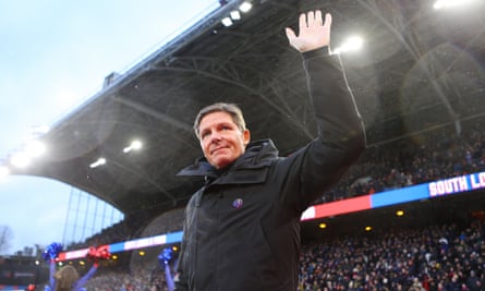 Oliver Glasner thanks Crystal Palace fans after their 2-2 draw with Manchester City.