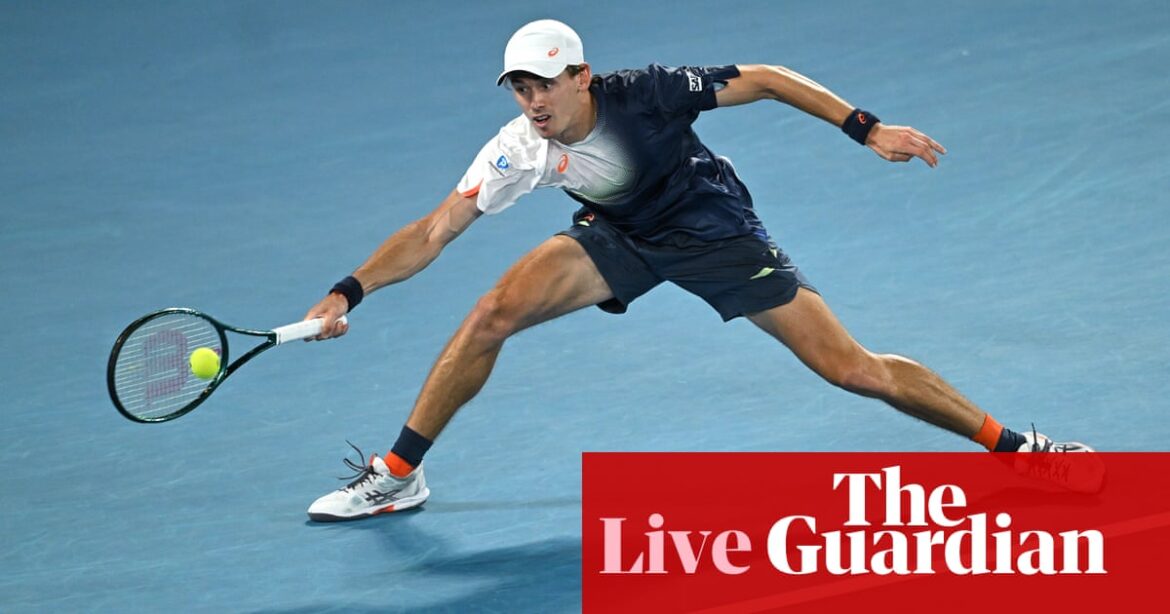 Australian Open quarter-final: Jannik Sinner v Alex de Minaur – live