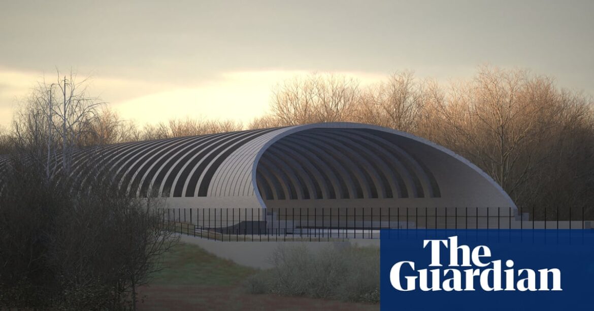 Environment secretary lambasts HS2’s £100m bat shelter