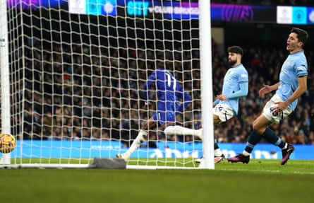 Haaland magic lifts Manchester City to win over Chelsea after Khusanov error