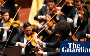 Top Venezuelan pianist urges music world to snub youth orchestra linked to Maduro