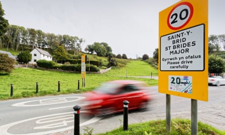 UK’s 20mph speed limits ‘are cutting car insurance costs’