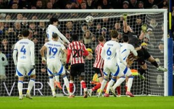 Leeds return to the top after super-sub Struijk strikes twice to sink Sunderland